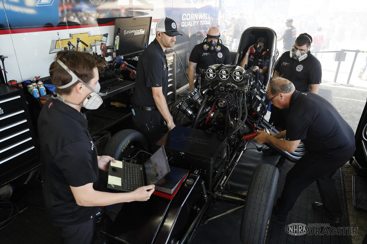 Lucas Oil NHRA Winternationals Saturday photo gallery NHRA